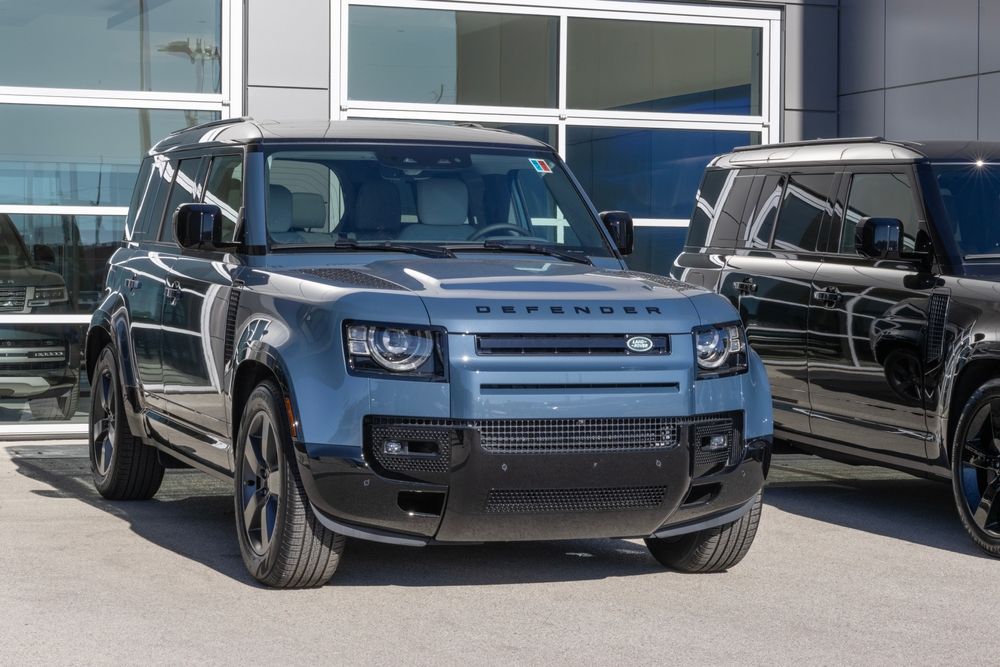 2025 Land Rover Defender: Rugged Elegance Meets Modern Luxury