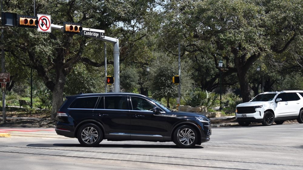 2026 Lincoln Aviator: The Art of American Luxury Refined