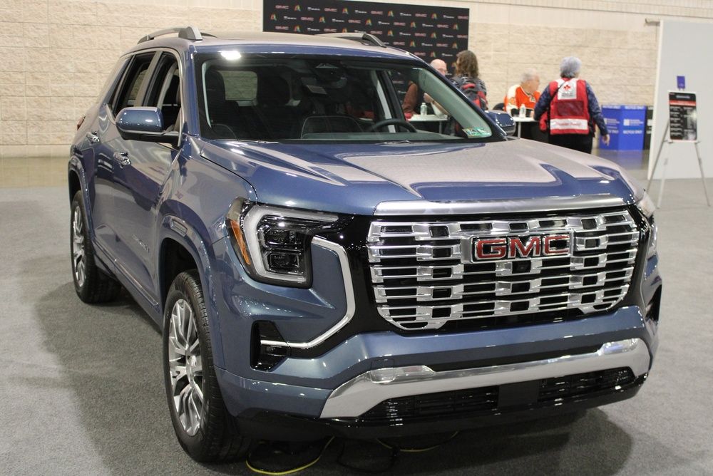 2026 GMC Acadia Elevation: Style for Everyday Drives